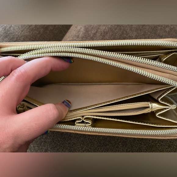 Steve Madden Python Beige Wallet - Picture 14 of 16